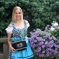 Domelo kleine schwarze Leder Handtasche/ Umhängetasche bestickt mit Reh- Motiv
